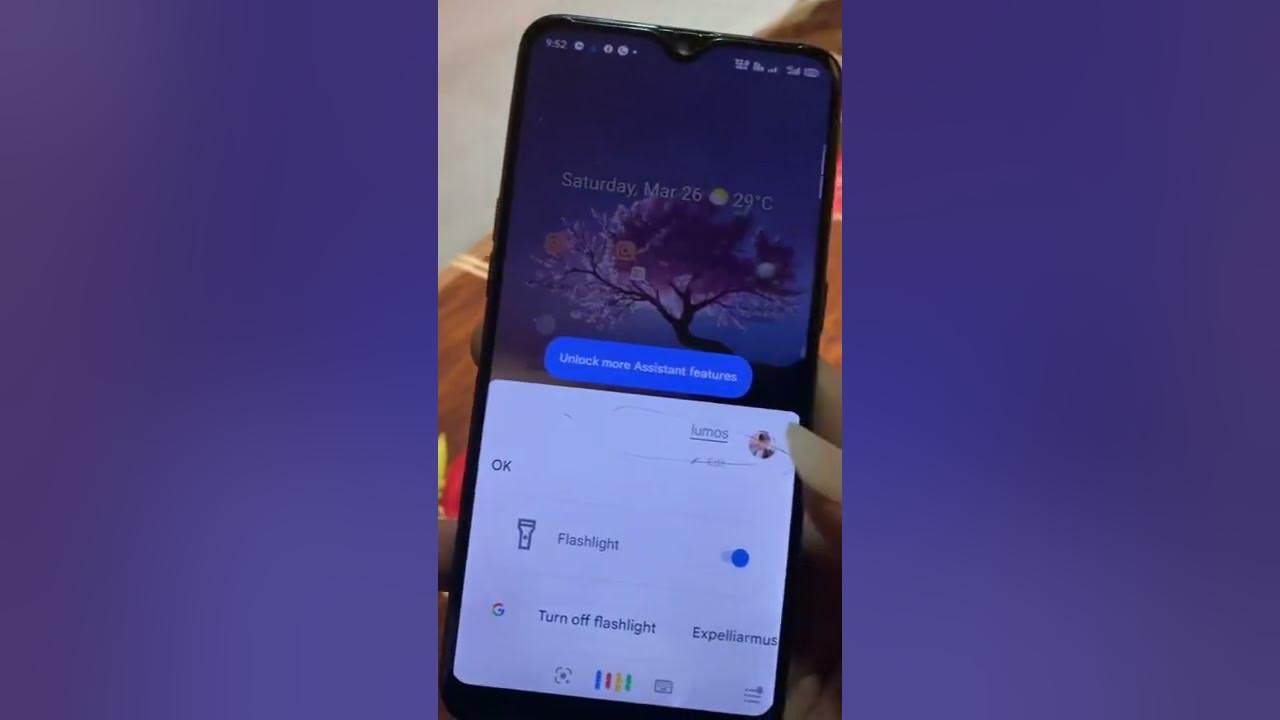 flash-light-on-of-command-on-ok-google-youtube
