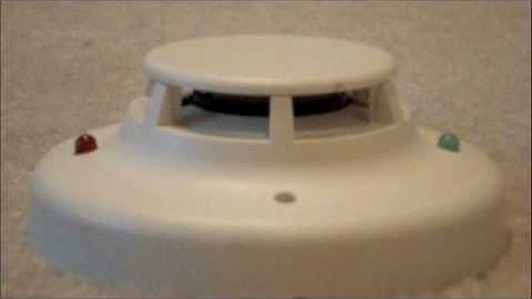 How To: Clean the sensing chamber on a System Sensor i3