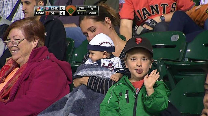 CHC@SF: Young fan enjoys waving at the camera