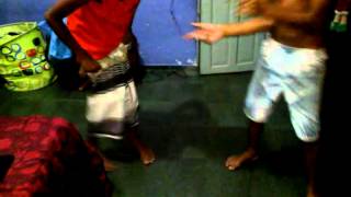 A Calça Caiu E O Ovo Ruim