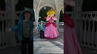 Meeting Peach At Super Nintendo World Universal Studios Hollywood