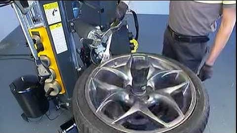 S 300 - ALU/STEEL RUN FLAT/UHP