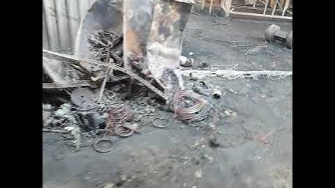 Các cụ nói cấm có sai : kiếm củi 3 năm đốt một giờ(1)