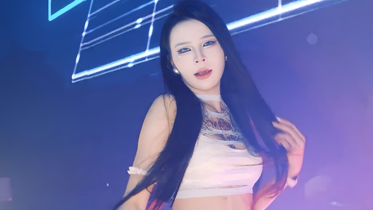 1 Hour | 弹棉花的小花 - 再见青春 (Dj林子 FunkyHouse Remix 2025) Tạm Biệt Thanh Xuân ...