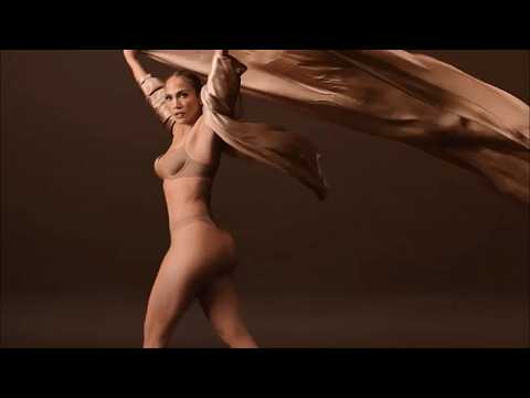 Jennifer Lopez Looks Incredible On Intimissimi Photoshoot !