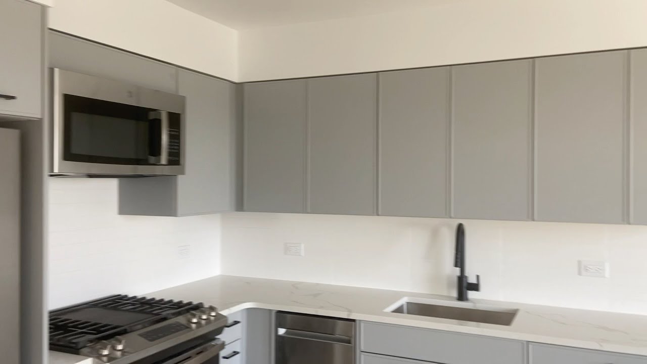 NEW YORK CITY HOUSING A NYC Luxury One Bedroom Apartment Tour 