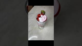 Strawberry dessert for this strawberry and winter seasontemptingtreatsshortsreceipeswinterfood