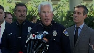 LA Police: airport shooter acted alone and is in custody