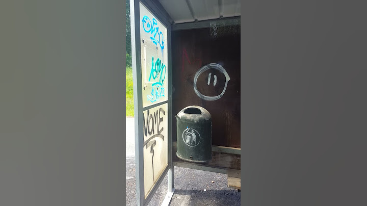 Bussi tööttää kun puupää ajaa eteen tollosti passatilla