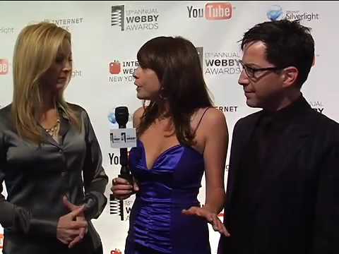 Lisa Kudrow & Dan Bucatinsky on the Red Carpet at ...