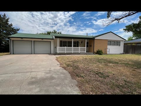 912 Anderson St, Garden City, KS home video tour