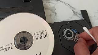 حل مشكلة عدم قراءة الحاسوب للأقراص.insérer un disque dans le lecteur .insert a disc into the player