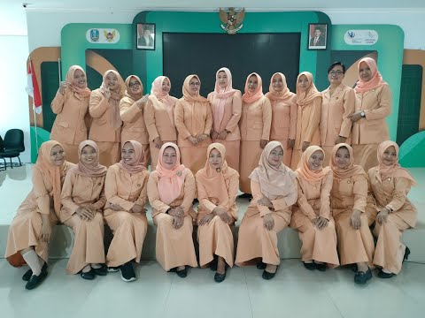 TIM PADUAN SUARA DHARMA WANITA PERSATUAN SUB UNSUR DINAS PENDIDIKAN KOTA KEDIRI