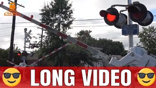 AMERICA RAILWAY CROSSING - 😎🚂 LONG VIDEO 🚂😎 - New Hyde Park Rd - Covert Ave - New York