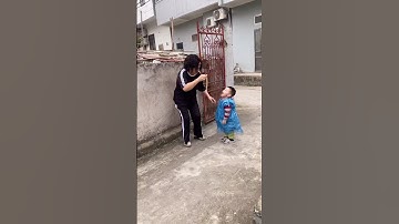 cậu bé đáng thương may mắn gặp được người anh tốt bụng 6 #shorts