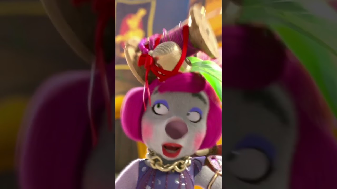 Moley's Wardrobe Malfunction | Moley