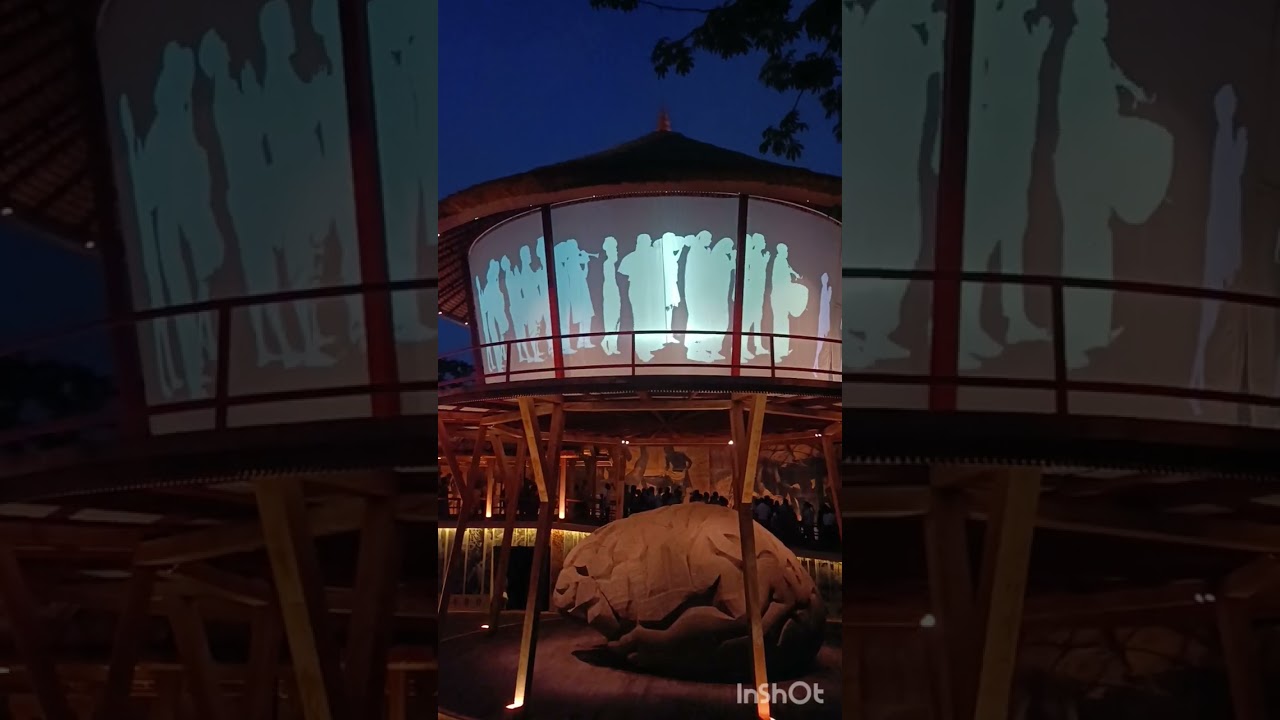 Tala protoy Durga puja pandal 2025