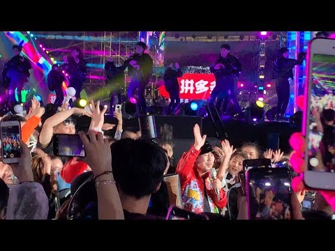 腾格尔 野狼迪斯科现场。