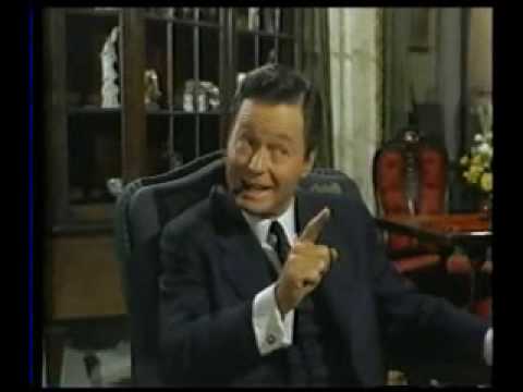 Video: DeForest Kelley Čistá hodnota: Wiki, ženatý, rodina, svadba, plat, súrodenci