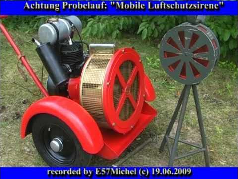 Mobile Spezial-Luftschutzsirene & alte Kurbelsirene - old special military  sirens 