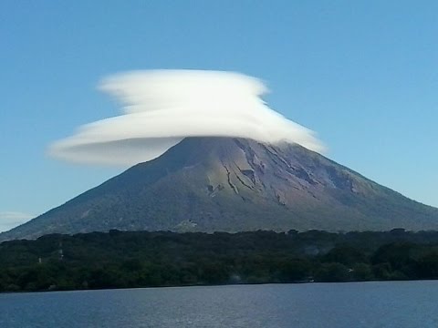 Video: Imbarco Sul Vulcano: Il Nuovo Sport D'avventura Del Nicaragua - Matador Network