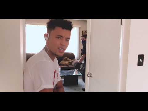 Pay Attention - Parsek (Official Music Video)