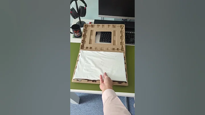 Quick unboxing of the HP EliteBook 8 G1i 16 inch business laptop. #hpelitebook #hp #laptop