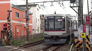 東急東横線5000系5121F各駅停車元町中華街行き妙蓮寺4号踏切通過