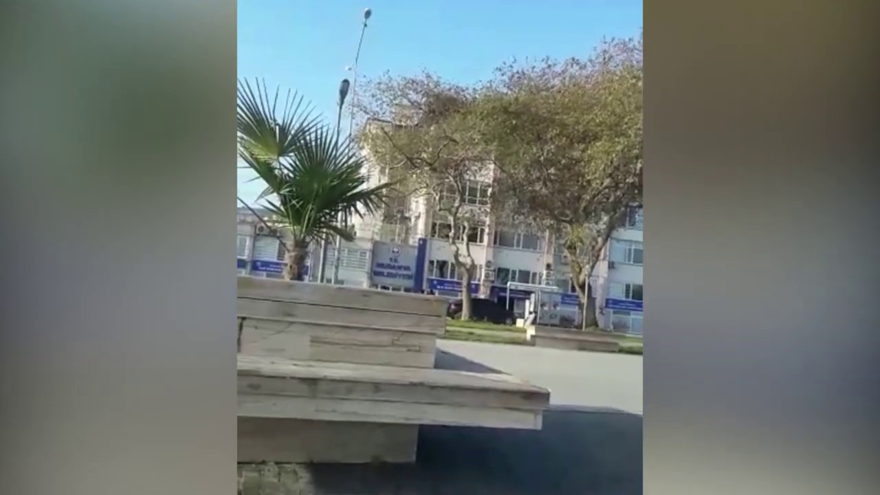 Bursa�da balık tutarken denize düştü! YouTube