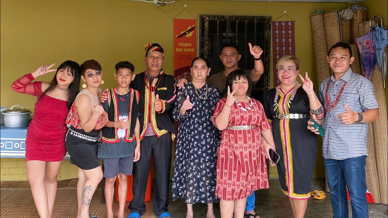 Gawai Kampung Mayang Mawang Sewa 2024 with family