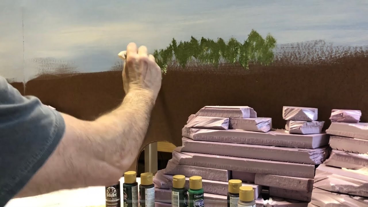 O/ON30 Scenic Divide Painting & Plaster Flinging 😃 Model Railroad Adventures with Bill EP174