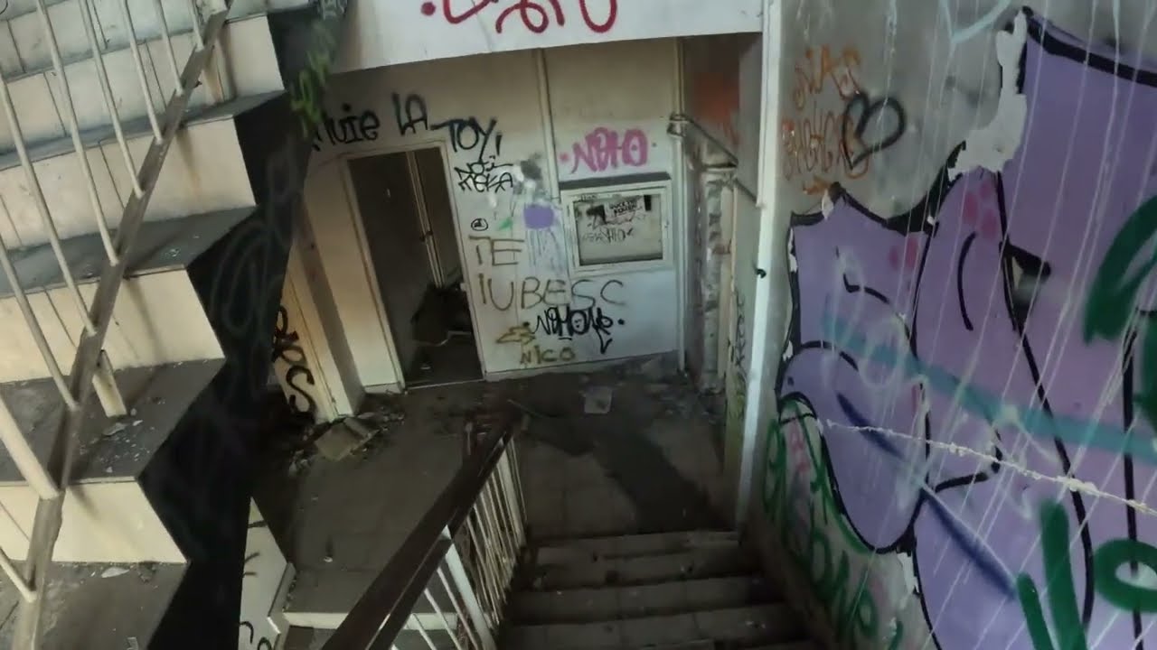 Fabrica Zarea S-a Mutat, Clădirea a Rămas Abandonata... Urbex România