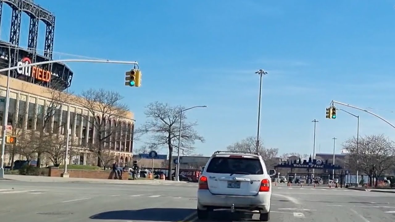 Driving from Northern Blvd-Cross Island Pkwy through Citi Field, New York