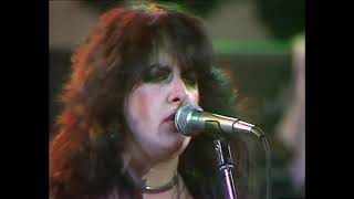 Girlschool - Play Dirty (Live from London 1984)