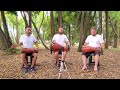 grabando tambores BATÁ en el bosque con ZOOM HN1