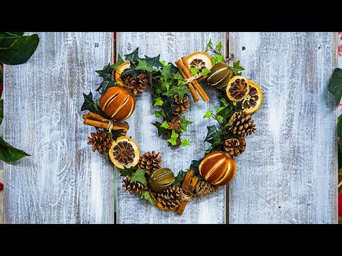 Video: Fruitkrans voor Kerstmis - Een krans van gedroogd fruit maken