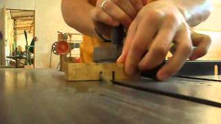 Quebra Cabeça 12 pç / Wooden Burr Puzzle Fabricação e montagem de um "Wooden Burr Puzzle", quebra cabeças de madeira. O Enigma é montar as 12 peças Idênticas e ...