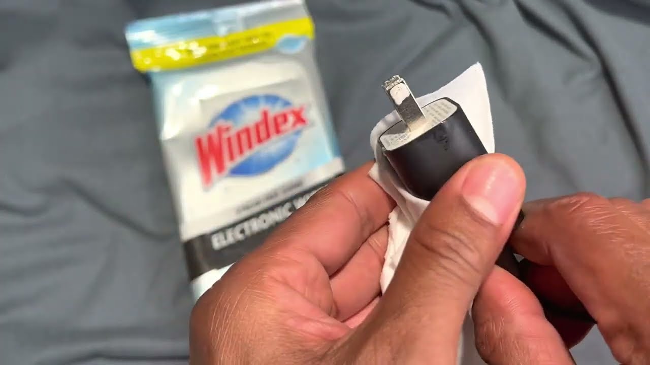 Windex Electronic Wipes: The Easiest Way To Clean Your Electronics