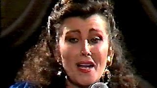 Carmen Corpas (cante) & Manolo Franco (toque) - Malagueňas de Chacon, 1988 / cc English, Español