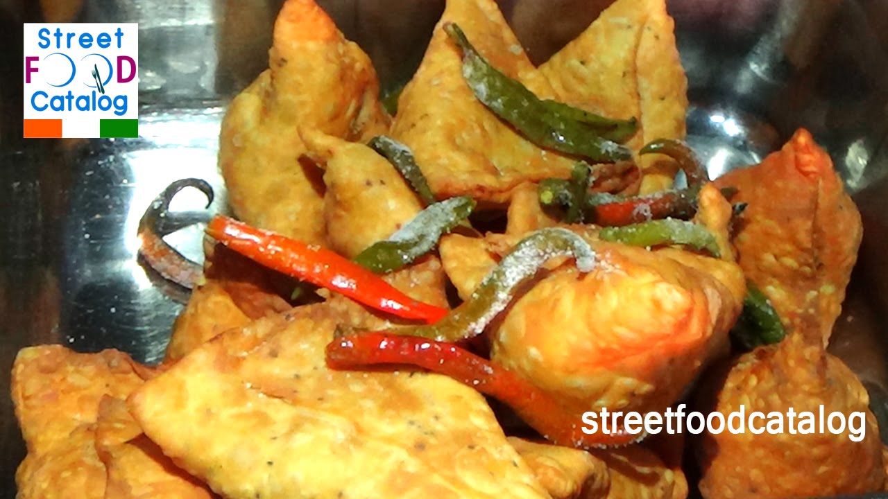 Aloo Samosa Recipe | Restaurant Style Aloo Samosa Recipe | Street Food Catalog