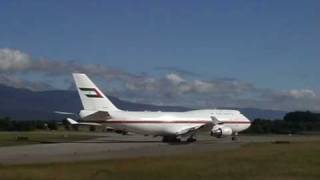 UNITED ARAB EMIRATES B747-400- A6-YAS (DUBAI AIR WINGS) LSGG.mpg