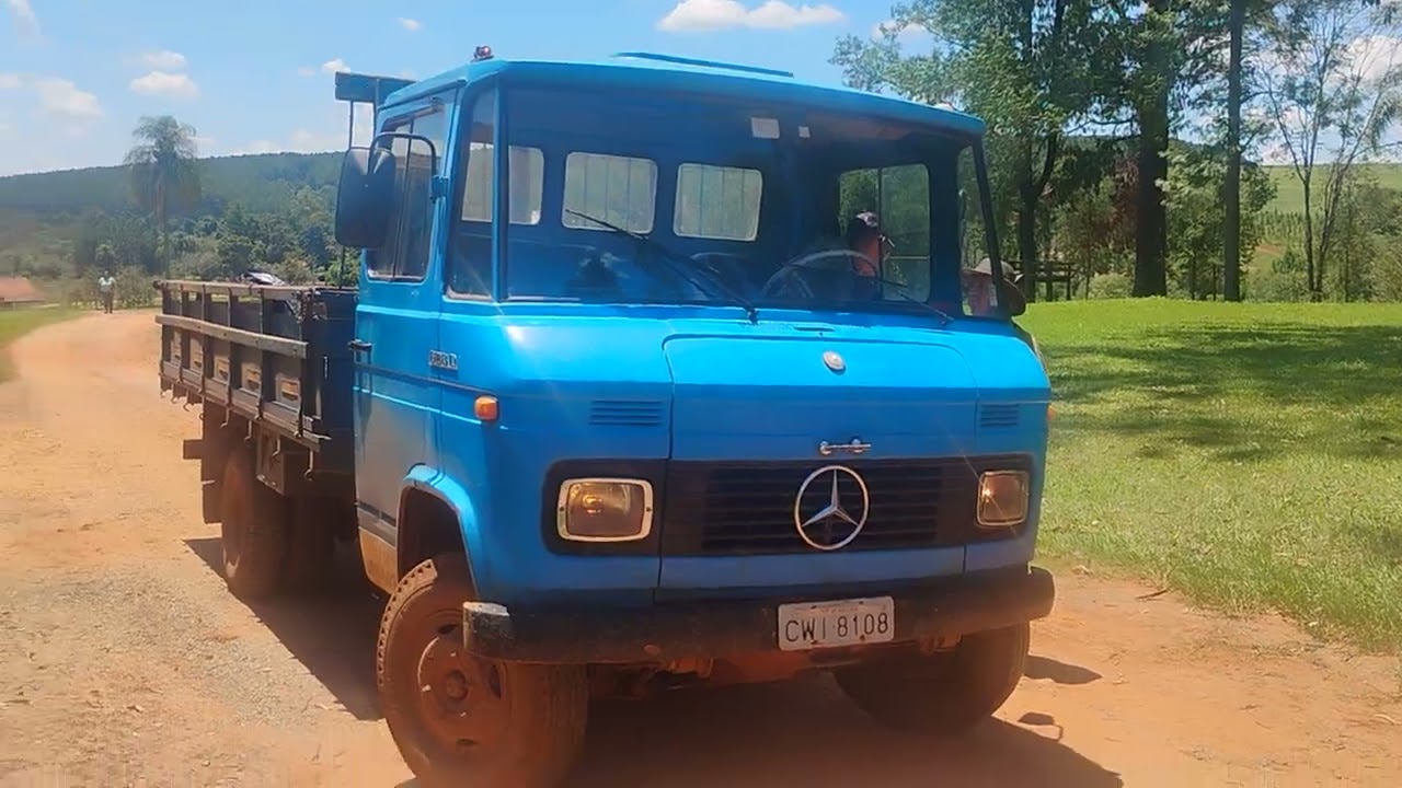 Jhon leno indo jogar o lixo 