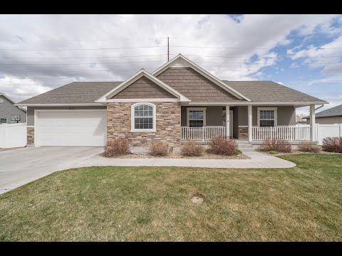 1472 N Indian Hollow Dr, Idaho Falls, ID home video tour