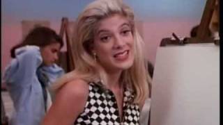 Beverly Hills, 90210 - Awkward