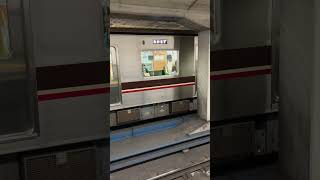 大阪メトロⓂ️の御堂筋線の北大阪急行電鉄のヘッドマーク付きと離合の撮影