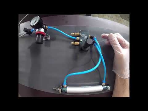 Video: Co je odlehčení ventilu na pístu?