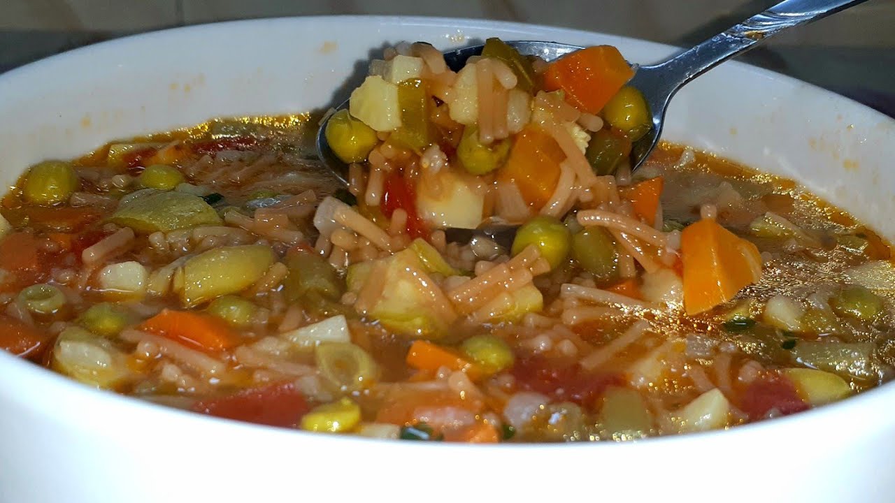 شوربه خضار🍲 لازم كل يوم على طاوله السفره بشهر رمضان🌙