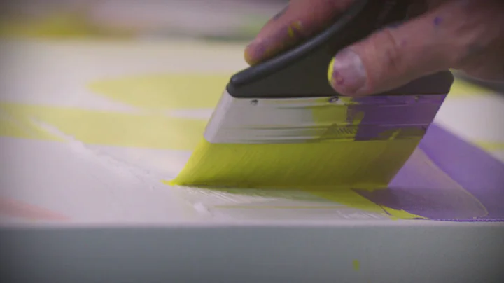 A Closer Look At Glass Beads Effects Medium On The Canvas | Liquitex