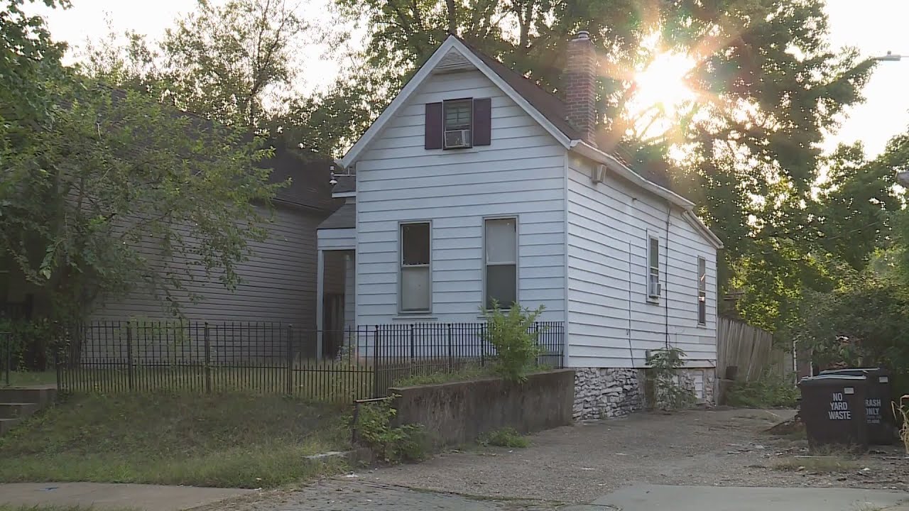 Мужчину обвиняют в убийстве и изнасиловании, совершенных в минувшие выходные на юге Сент-Луиса