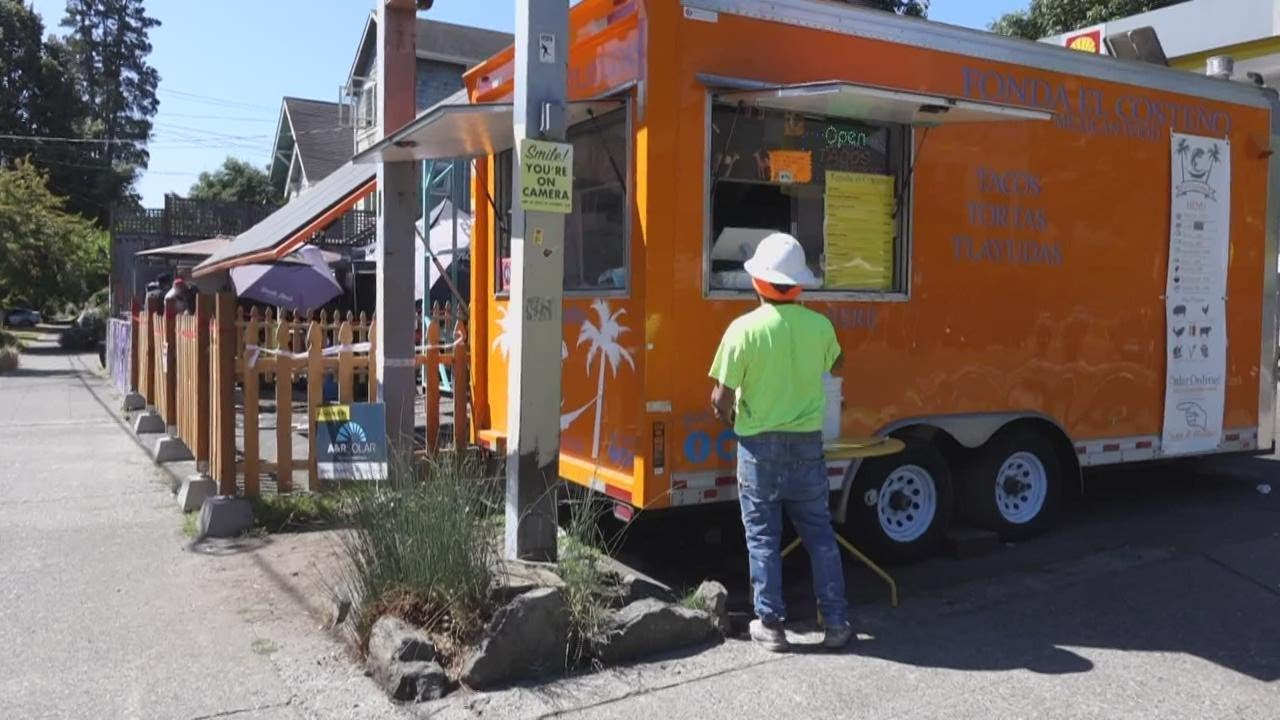 'Tech Taco Truck' in Seattle's Central District provides much more than
